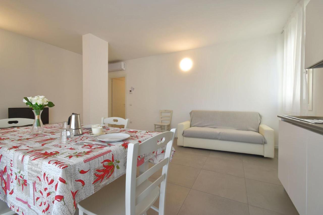 Residence Al Molo - Agenzia Cocal Каорле Экстерьер фото