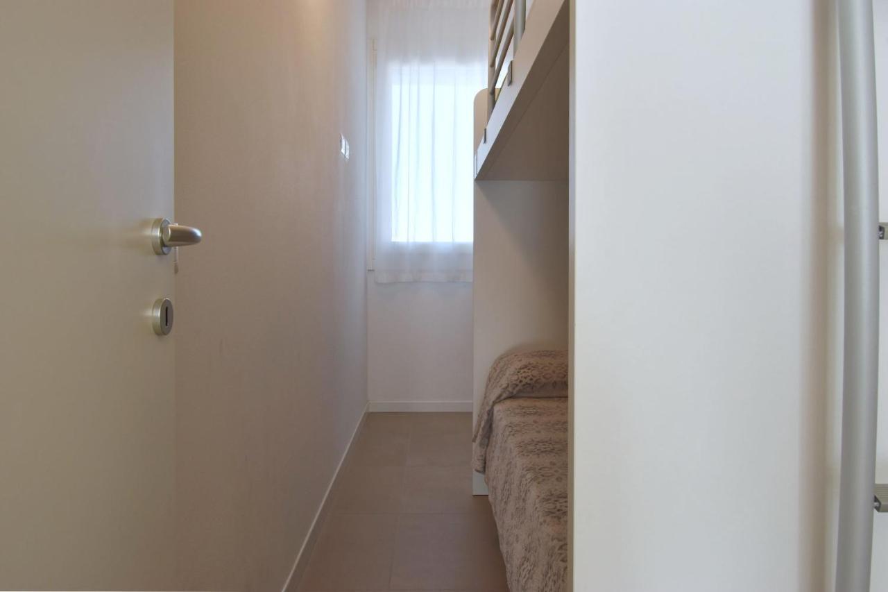 Residence Al Molo - Agenzia Cocal Каорле Экстерьер фото