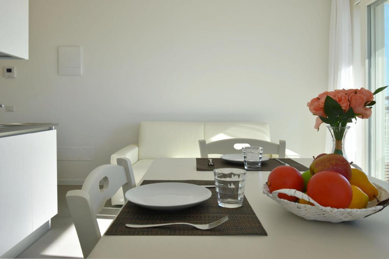 Residence Al Molo - Agenzia Cocal Каорле Экстерьер фото