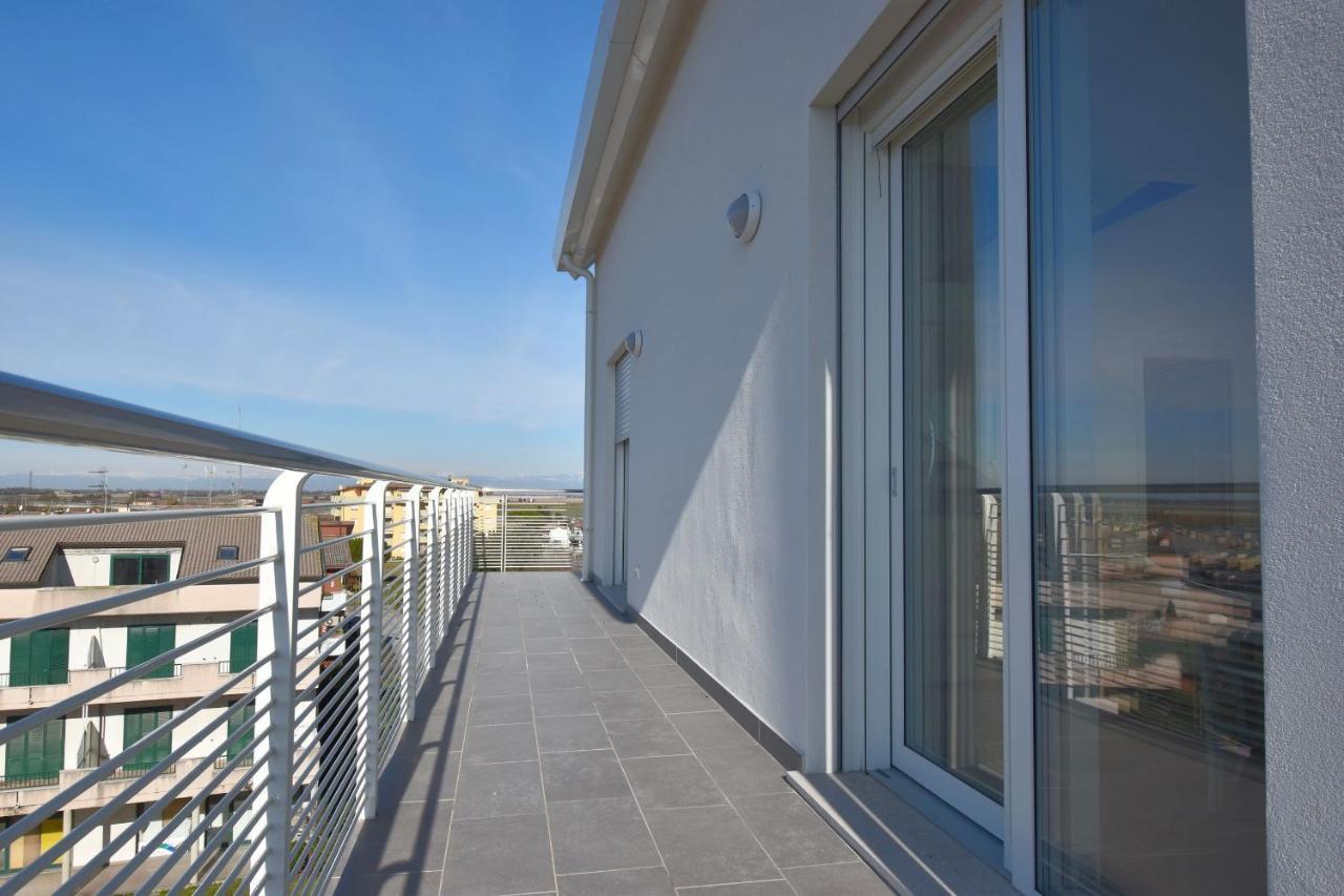 Residence Al Molo - Agenzia Cocal Каорле Экстерьер фото
