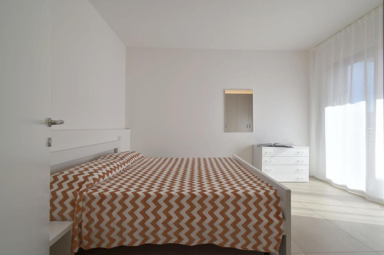 Residence Al Molo - Agenzia Cocal Каорле Экстерьер фото